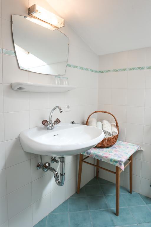 Bauernof Mittermueller Apartment Feldthurns Ruang foto