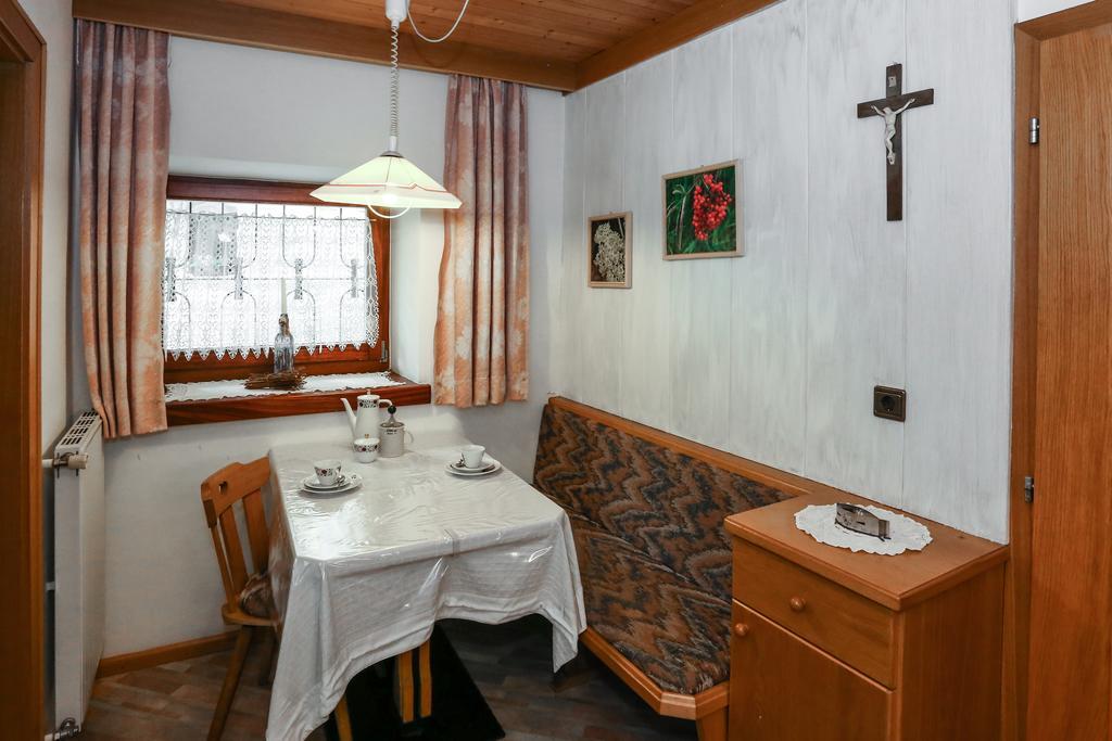 Bauernof Mittermueller Apartment Feldthurns Ruang foto