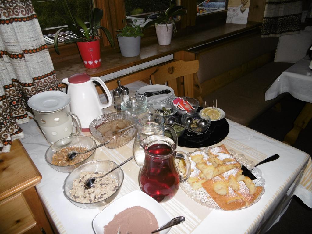 Bauernof Mittermueller Apartment Feldthurns Ruang foto